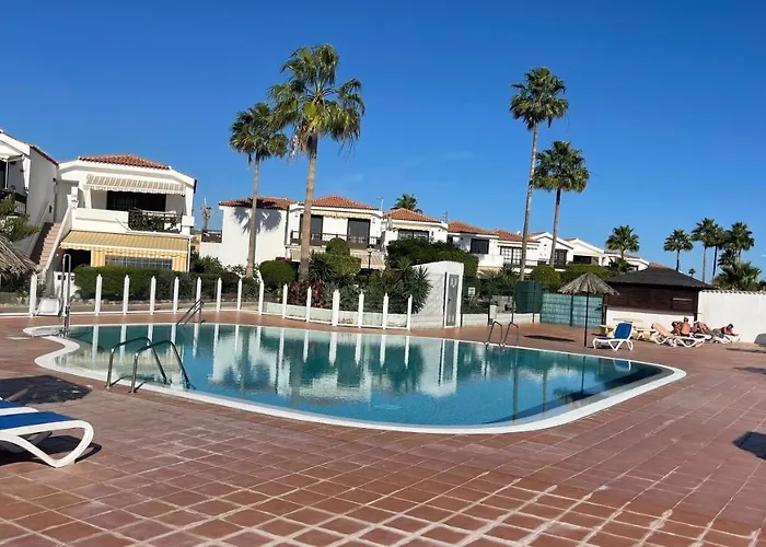 Amarilla Golf * San Miguel de Abona