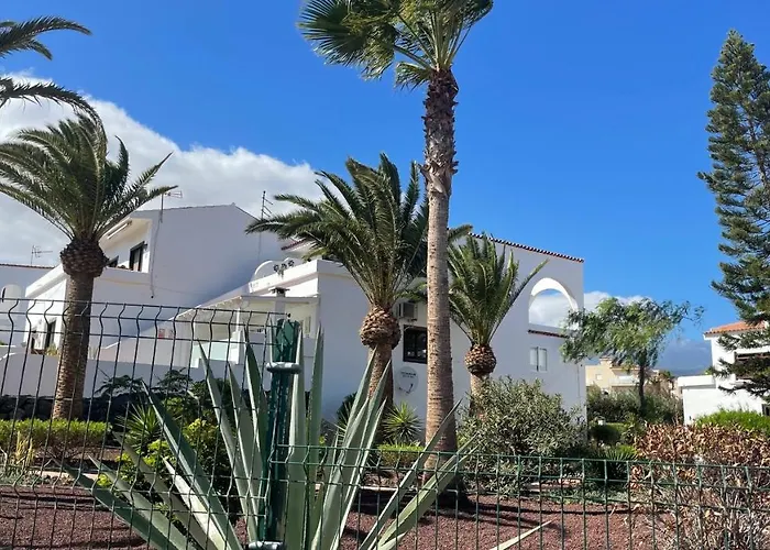 Amarilla Golf San Miguel de Abona