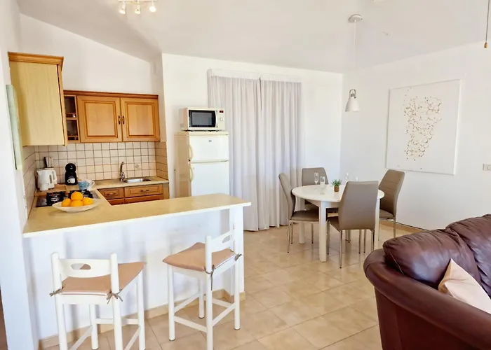 Amarilla Golf San Miguel de Abona